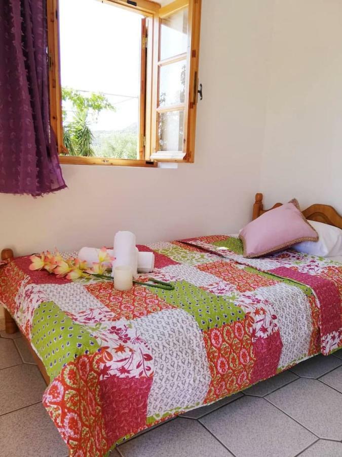 Theasea House With Garden Apartamento Riglia Exterior foto
